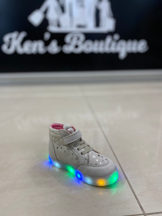 LED mergaitiški batai